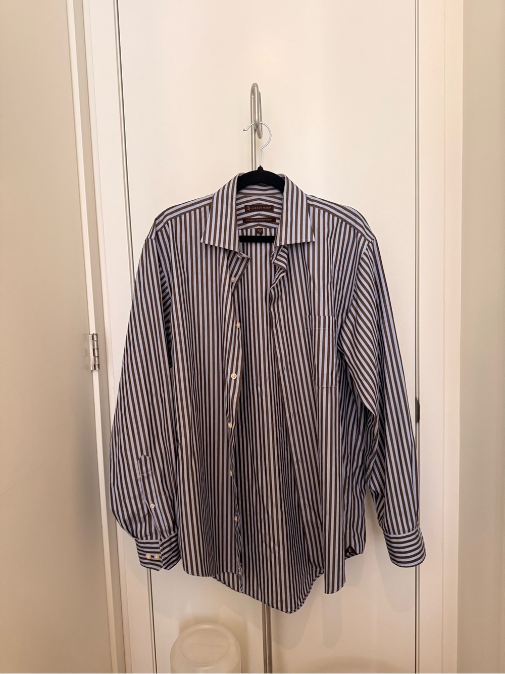 Vintage Women's Vertical Stripe Button-Down Shirt - Blue/White